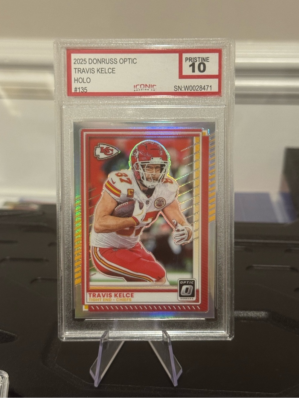 🔥 2025 Travis Kelce Panini Donruss Optic Silver Prizm. ICONIC GRADED 10